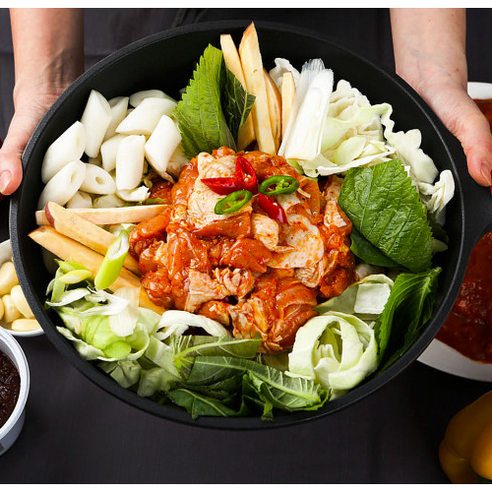 춘천 통나무집닭갈비 43년전통 3대천왕 닭갈비2인분, 800g, 1세트