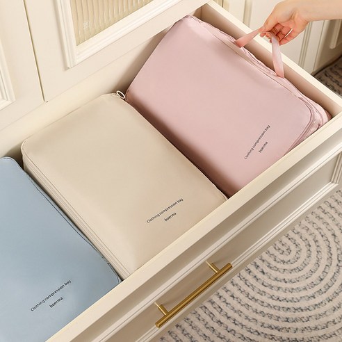 양면 압축 기능과 대용량으로 여행의 불편함을 해결하는 코지스 압축파우치