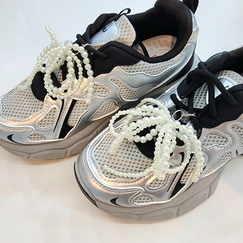 SW 진주 리본 키링: 당신의 신발에 우아함을 더하다 신꾸