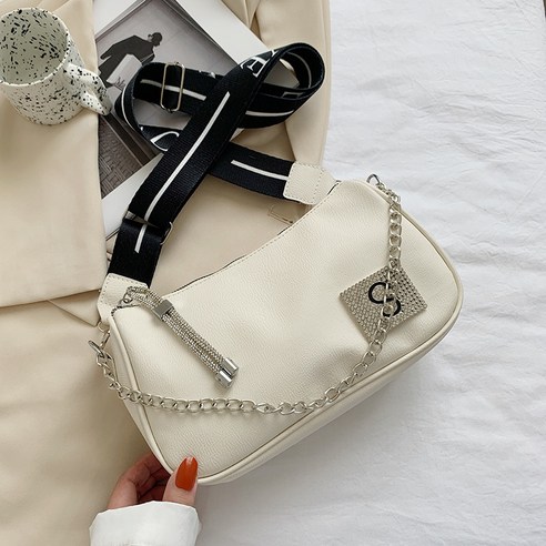 KORELAN 질감 숄더 캐주얼 가방 여성백 2022 ins 패션 한국판 심플한 대용량 와이드 크로스백 스타일리시한 가방