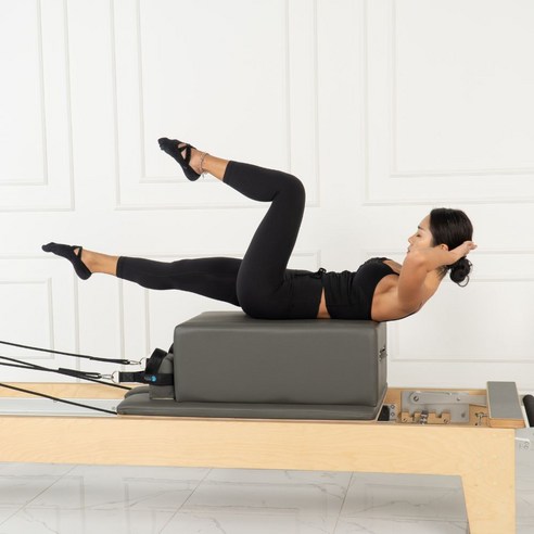 뻣뻣한 몸, 굳어버린 코어… 집에서 필라테스, 꿈이 아니에요! 모션케어필라테스