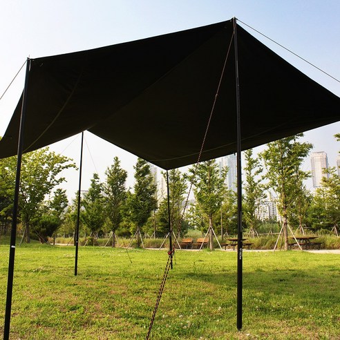 완벽한 그늘 아래 펼쳐지는 아늑한 캠핑 경험, 캠프빌리지 블랙코팅 렉타타프 3x3m S 카키
