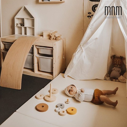 층간소음 걱정 없이 아이들이 마음껏 뛰어놀 수 있는 모노맷 폴더매트!