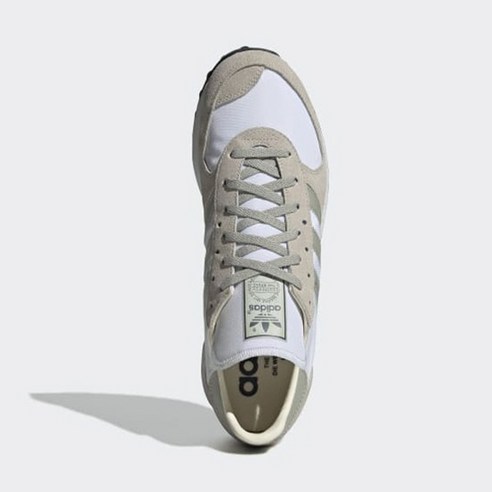 아디다스의 TRX 빈티지 운동화는 스타일, 편안함, 다목적성을 갖춘 클래식한 선택입니다.