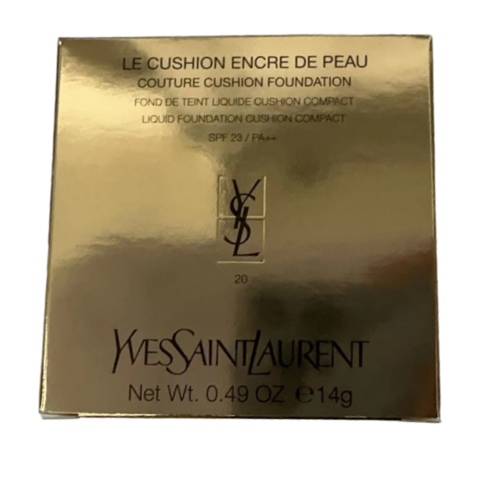 시간을 멈춘 듯, 결점 없는 아름다움을 선사하는 입생로랑 엉크르 드 뽀 쿠션 B20
