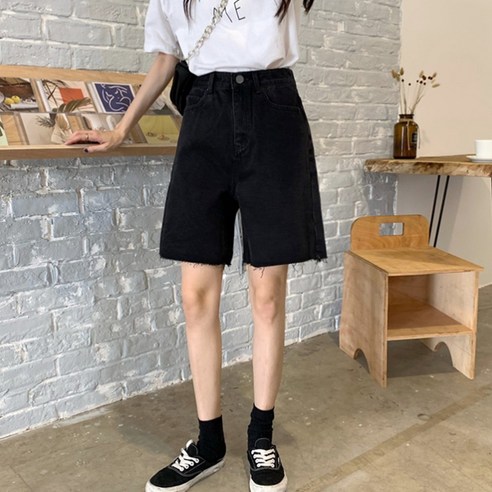 데님 청 통 반바지 여성 팬츠 여름 빅사이즈 5부 컷팅 데님쇼츠 데님 청 통 반바지 여성 팬츠 여름 빅사이즈 5부 컷팅 데님쇼츠