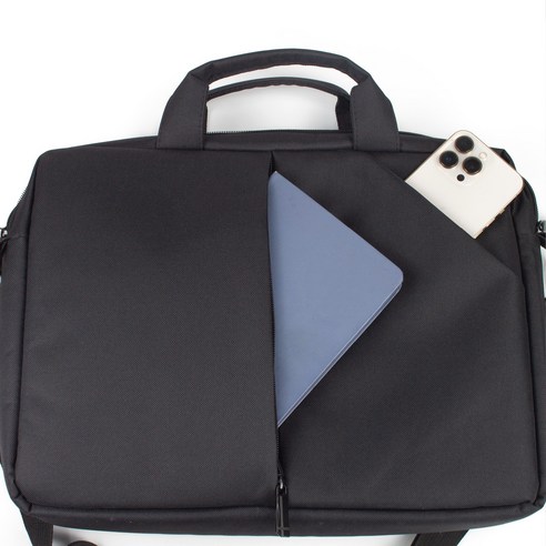 견고하고 내구성 뛰어난 심플리티 노트북 가방으로 소중한 노트북과 필수품을 안전하게 보호하세요.