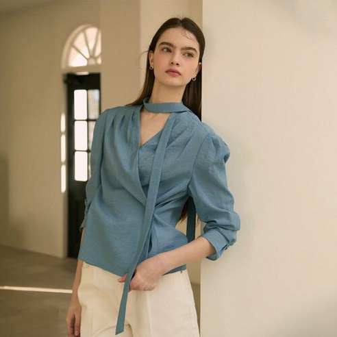 [AK PLAZA] [온앤온] 랩 여밈 탈착 타이 블라우스 NEW4MB340