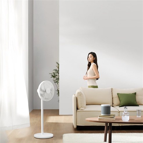 쾌적한 에어 플로와 스마트한 기능을 갖춘 샤오미 미지아 스탠딩 선풍기