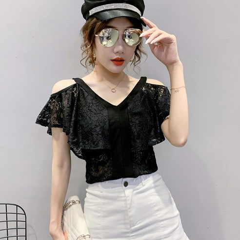 춤추는 당신을 빛낼 마법 같은 블랙 레이스 블라우스