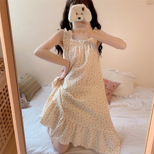 프릴과 리본의 매력에 빠져드세요: 야오야오 원피스 잠옷