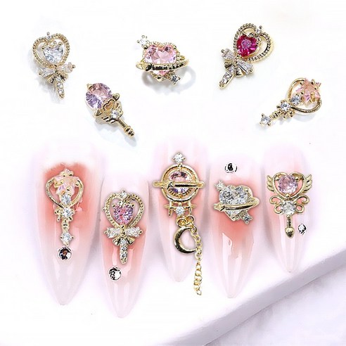 네일 아트에 세일러문과 카드캡터 체리의 마법을 더하세요