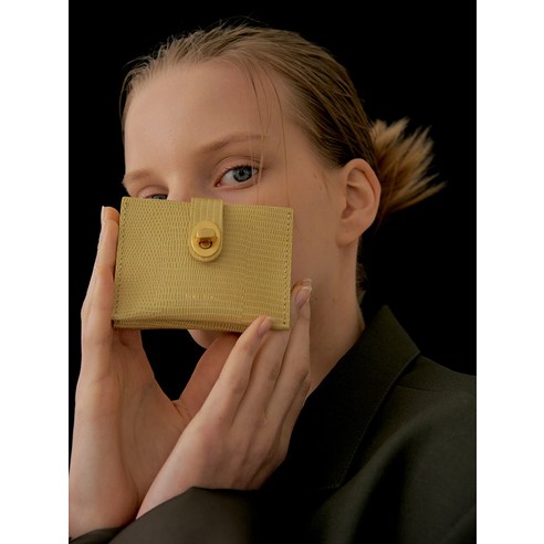 折りたたみ財布 you a use Roto wallet (Lizard yellow beige) Roto wallet - Lizard yellow beige : you a use | Official web