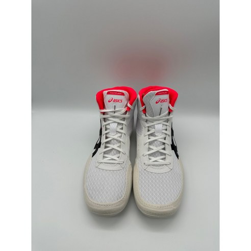 발목 부상 걱정 없이 링 위를 누비다