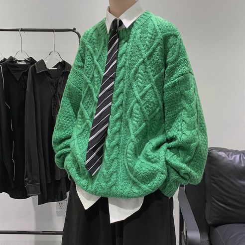 트위스트 스웨터 남자 가을 겨울 짙은 따뜻한베이스 스웨터 유행 맞춤형 Ins 홍콩 스타일 느슨한 코트