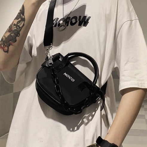 YANG 남자 가방 패션 브랜드 스트리트 하라주쿠 배낭 유행 맞춤형 작은 가방 캐주얼 일본식 안장 가방