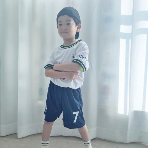 축구 유니폼 호환상품: 피치에서 스타 플레이어처럼 빛나보세요!