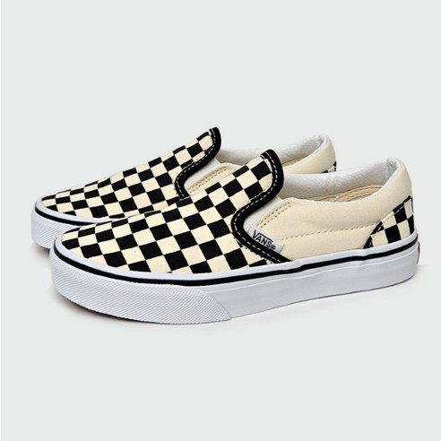 영원불멸의 스타일, 반스 키즈 클래식 슬립온 체커보드로 아이의 개성을 빛내세요.