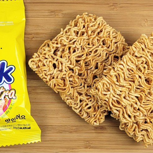바삭바삭한 식감과 중독적인 맛의 게메즈 에낙 라면 과자