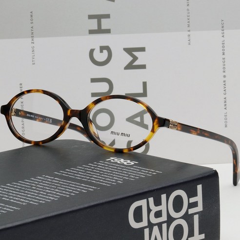 미우미우 VMU01X VAU 1O1: 당신의 개성을 완성하는 리가드 감성 호피 오벌 뿔테