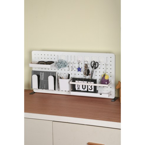 좁은 책상, 넓게 쓰는 마법같은 공간 활용템!