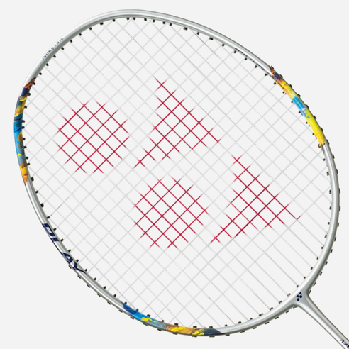 코트 위를 가르는 섬광, 요넥스 나노플레어 700 플레이 라켓