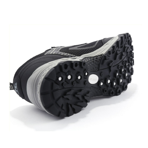 가볍고 발편한 트레킹화로 산행과 트레킹에 최적의 선택