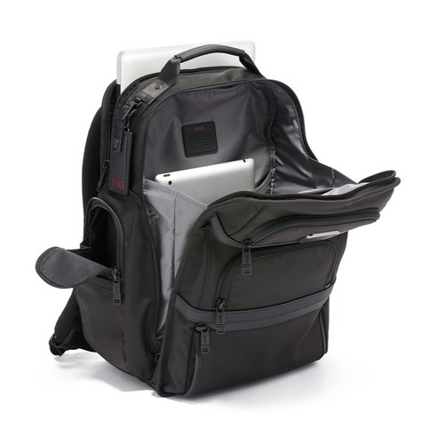 투미 알파3: 어깨는 가볍게, 스타일은 살리는 궁극의 출근 메이트