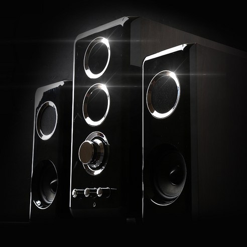 게임 몰입도 UP! 보노보스 BOS-5000 TITAN 2 스피커로 압도적인 사운드를 경험하세요.