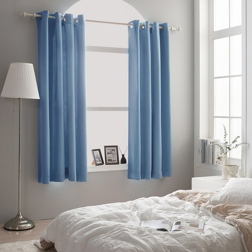 아일렛형 하비드 암막커튼: 감각적인 실내 연출의 필수 아이템 블루커튼