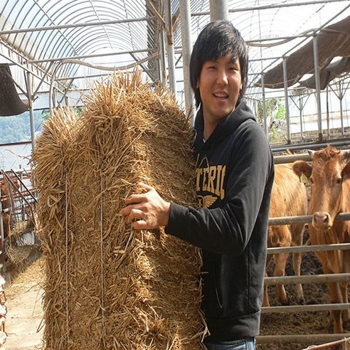 정통적인 맛과 현대적인 편의성이 조화된 볏짚보쌈 바베큐