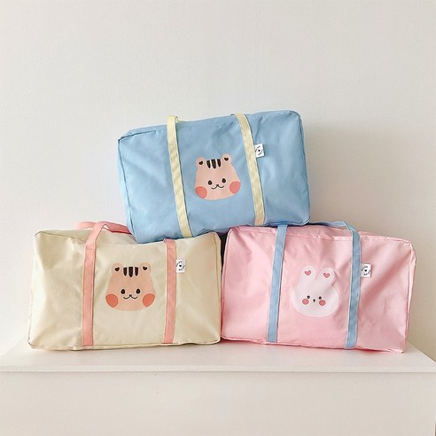 컴팩트 낮잠이불 가방으로 편안하고 실용적인 아이들의 낮잠 시간을 연출하세요.
