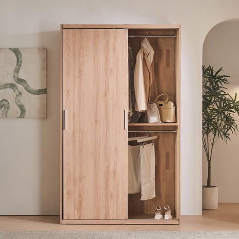 좁은 공간, 파로마 슬라이딩 옷장으로 수납 고민 해결!