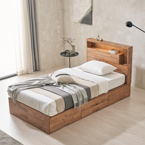 안락함과 실용성을 더하는 핀란디아 넬슨 LED 원목 수납침대