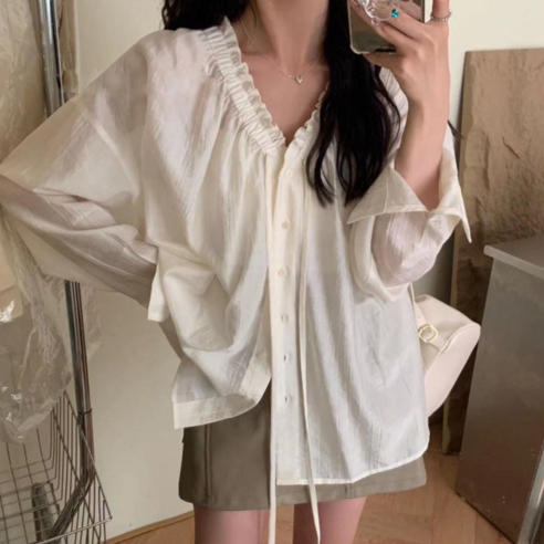[#자체제작]폴링 브이넥 셔링 블라우스