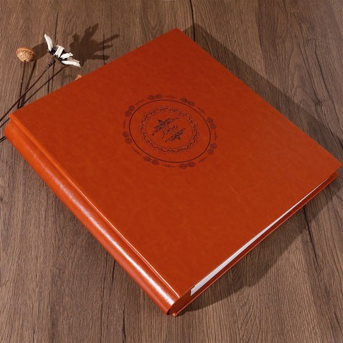 대용량 포토 앨범으로 흩어진 추억을 한 곳에 모아 소중한 순간을 영원히