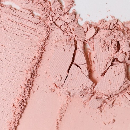 섬세한 핑크빛 베일, 아멜리 발레리나로 영롱한 눈빛을 완성하세요.