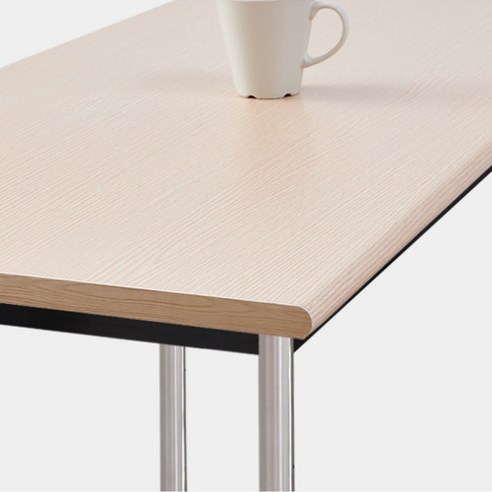 실용성과 스타일을 갖춘 완벽한 회의 및 작업 테이블