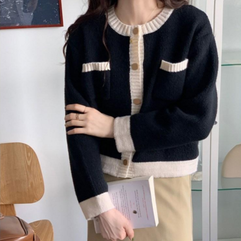 베러댓걸 여성용 라운드넥 도톰 가을 겨울 밀리 빈티지 금장단추 니트 기본가디건