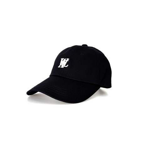 우알롱 볼캡 하나로 스타일 완성!