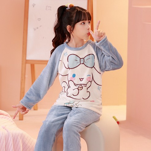 GOYES 산리오 겨울잠옷 극세사잠옷 귀여운 캐릭터 홈웨어