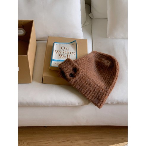 포근함과 스타일을 동시에, 에클라트 니트 바라클라바로 따뜻한 겨울 완성!