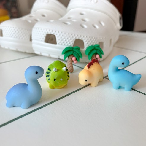 나만의 개성을 담아내는 특별한 공간, 동글 공룡 입체 야자수 신발 실내화 파츠 세트