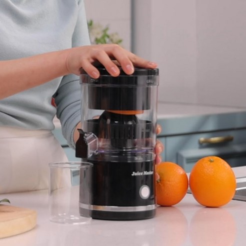 신선하고 영양가 있는 주스를 쉽고 빠르게 만드는 조혜련 생생착즙기 주스마스터