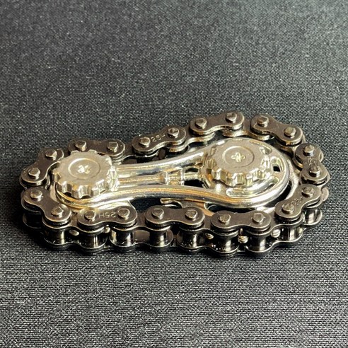 흑조의 날갯짓처럼 매혹적인 손 안의 예술품