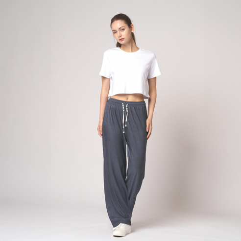 편안함과 스타일의 완벽한 조화: 멜팅유의 와이드 플리츠 밴딩 팬츠