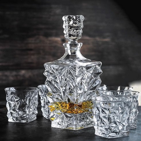 고급스러운 위스키 경험을 위한 크리스탈 위스키 디캔터 온더락잔 세트