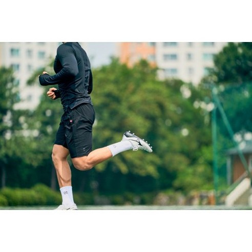 명싸커 x 나인티플러스 챌린지 핑거홀 컴프레션 블랙, 압도적인 퍼포먼스를 위한 당신의 선택!
