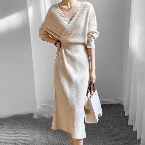 POMTOR 여성 가을원피스 블랙 이너 브이넥 몸짱 니트스커트