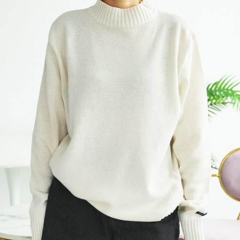 일리아노 오버핏 터틀넥 반 목 폴라 울 니트